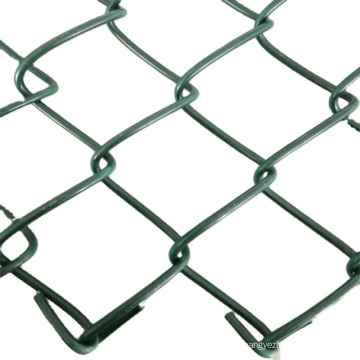 Hexagonal barbed wire chicken cage